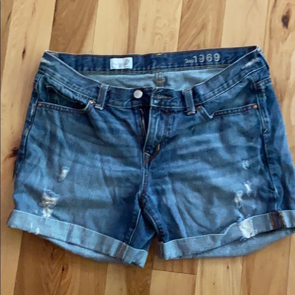 Gap sexy boyfriend shorts